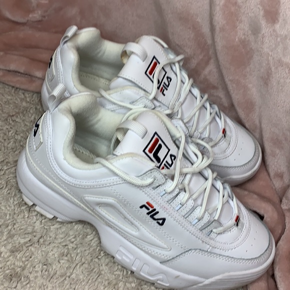 Chunky Fila Shoes - Picture 3 of 6